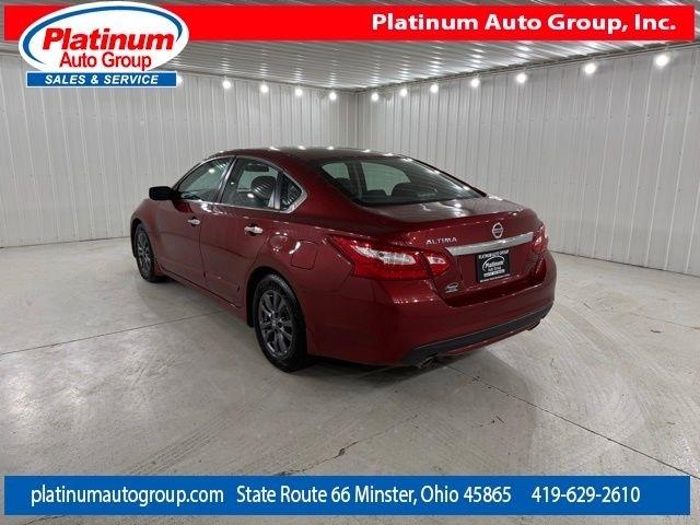 Nissan Altima  2016