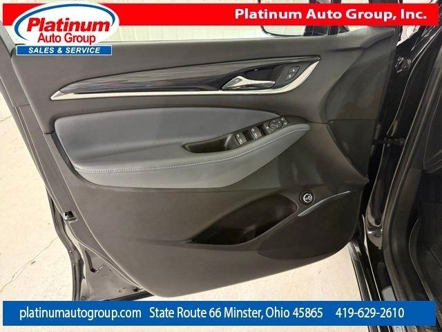 Buick Enclave  2023