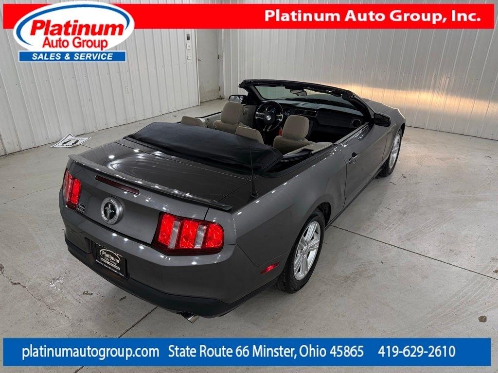 Ford Mustang  2011