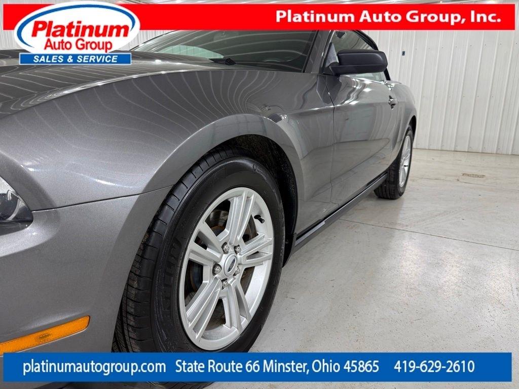 Ford Mustang  2011