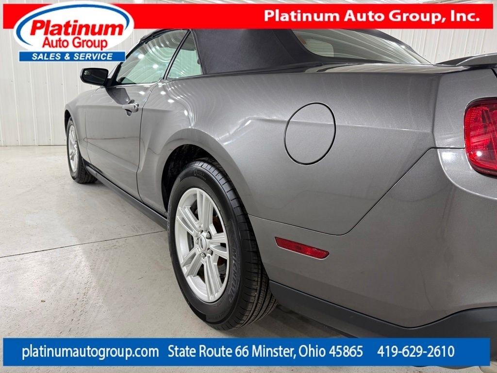 Ford Mustang  2011