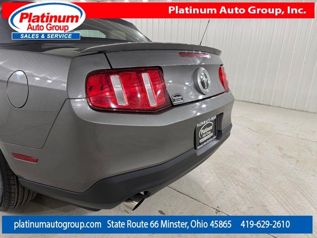Ford Mustang  2011
