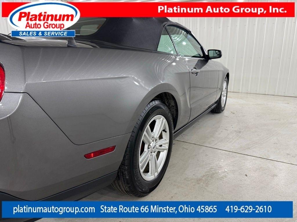 Ford Mustang  2011
