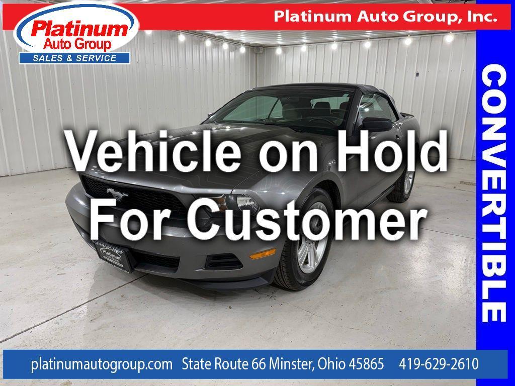 2011 Ford Mustang V6