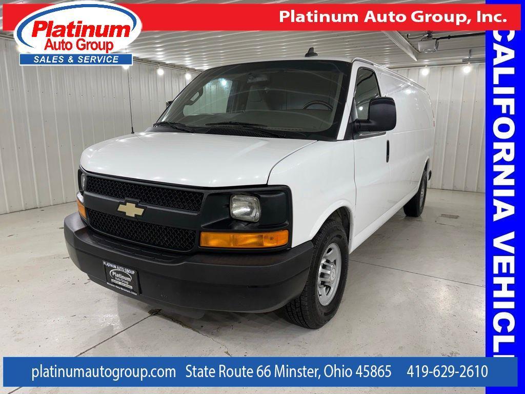2016 Chevrolet Express's photo