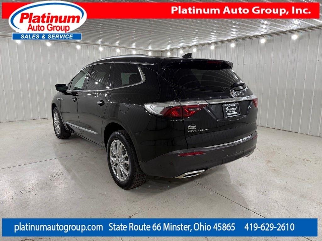 Buick Enclave  2023