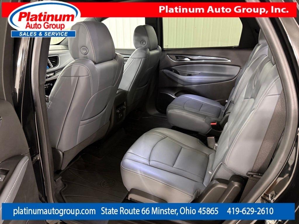 Buick Enclave  2023
