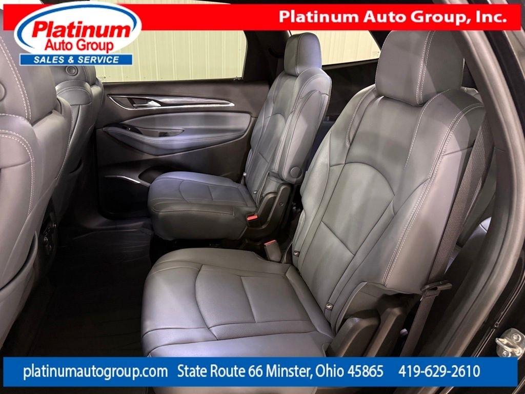 Buick Enclave  2023