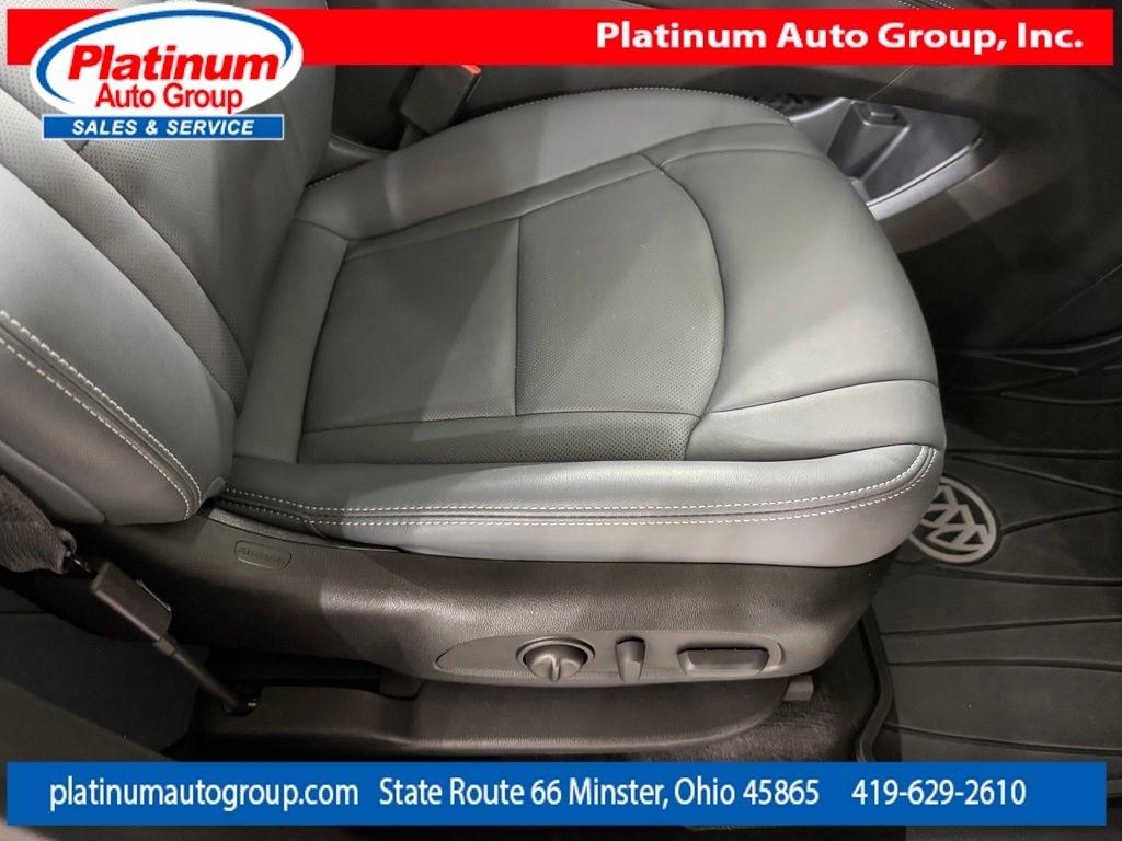 Buick Enclave  2023