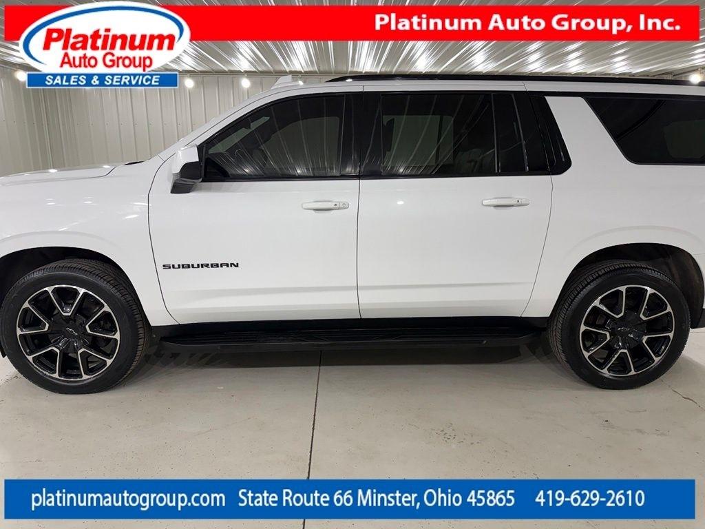 Chevrolet Suburban  2021