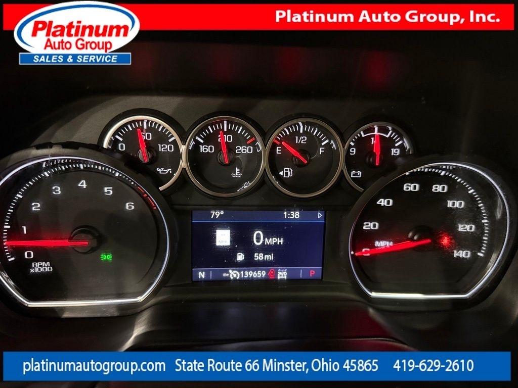 Chevrolet Suburban  2021