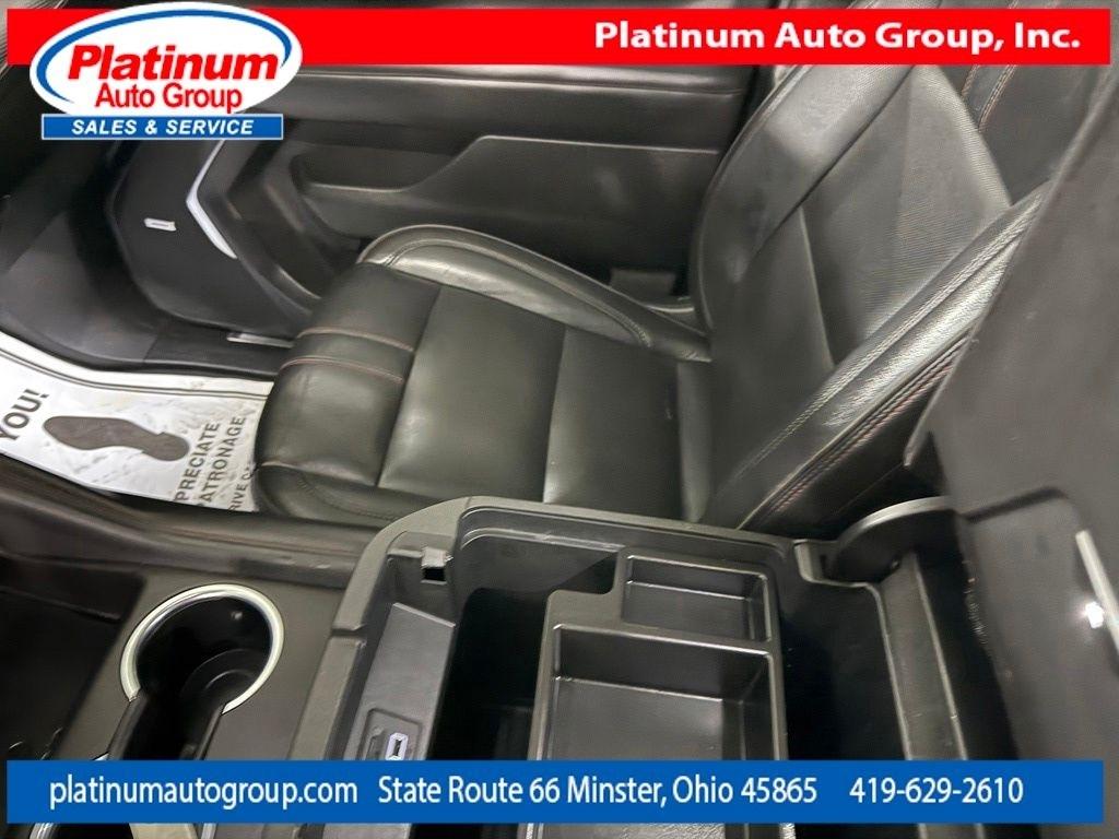 Chevrolet Suburban  2021