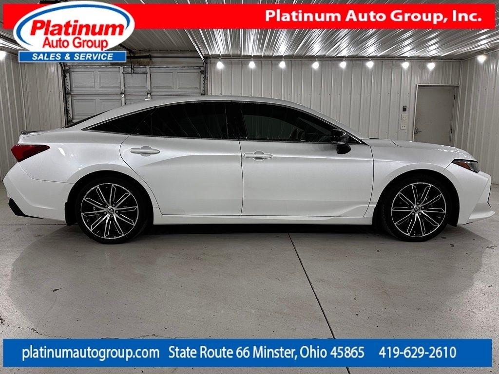 Toyota Avalon  2019