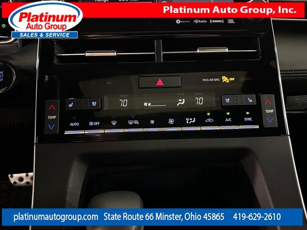 Toyota Avalon  2019