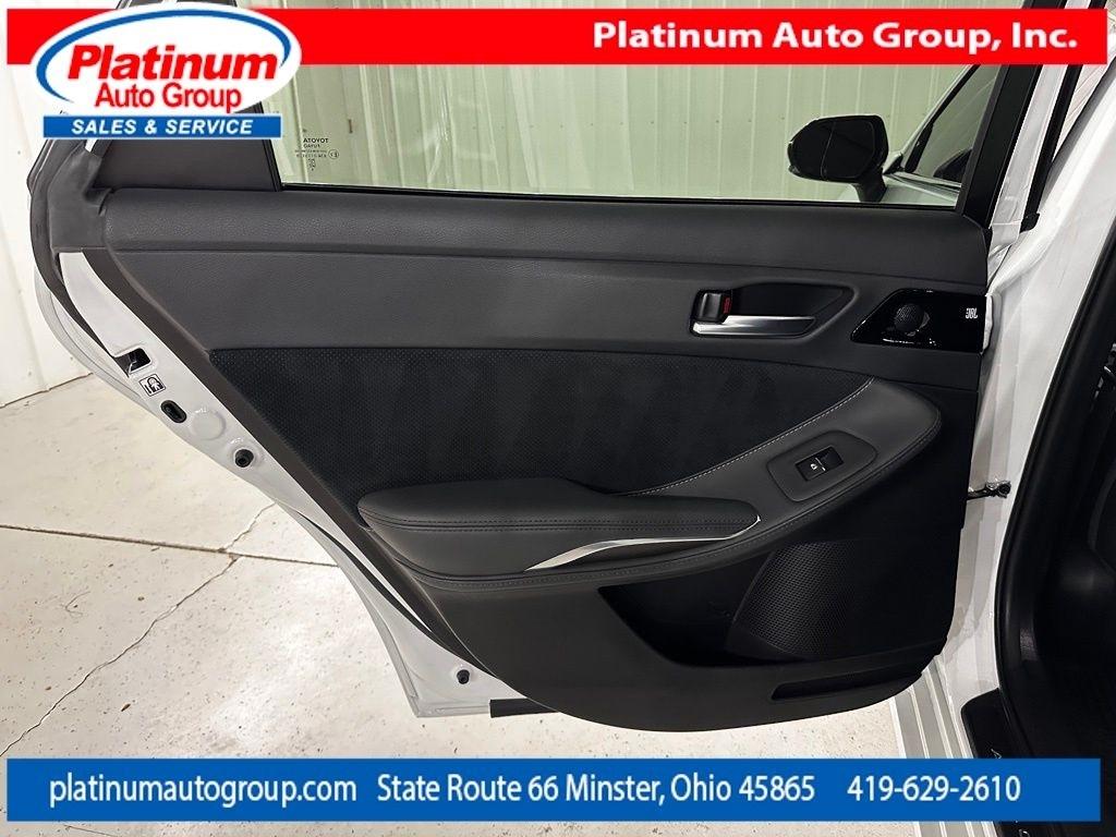 Toyota Avalon  2019