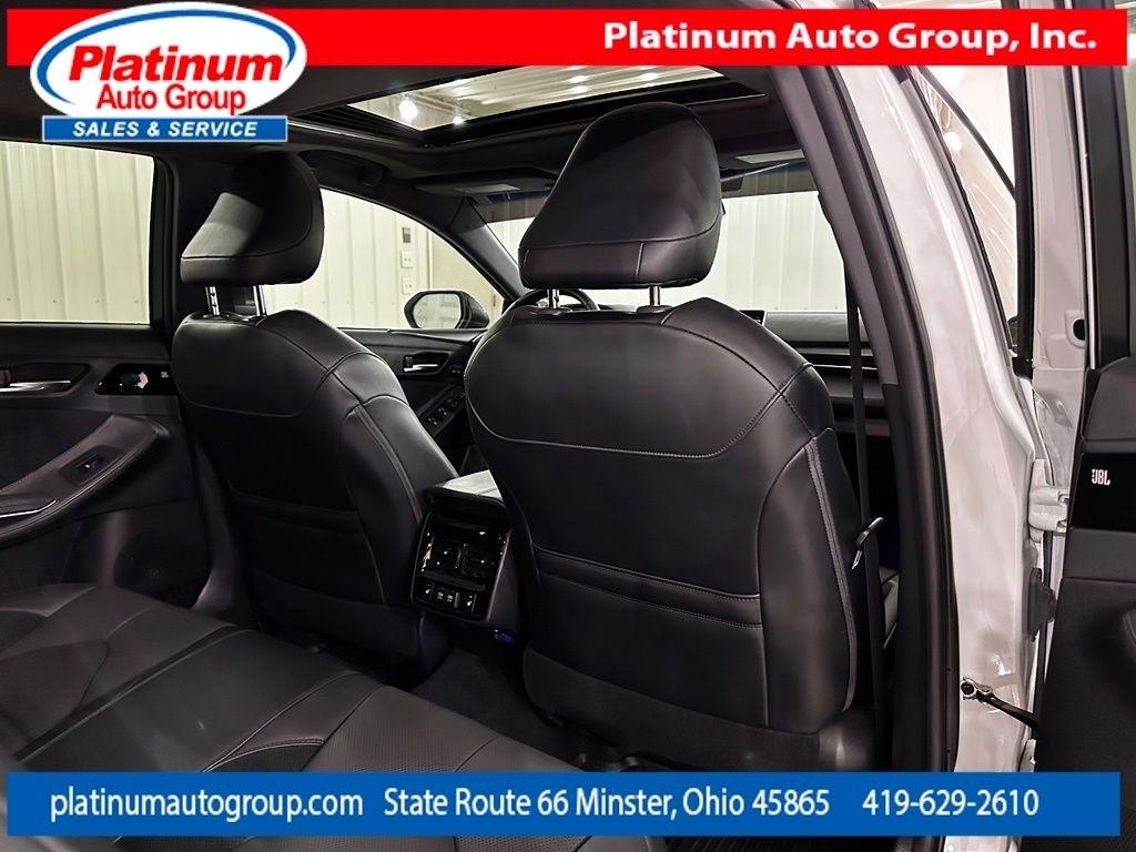 Toyota Avalon  2019