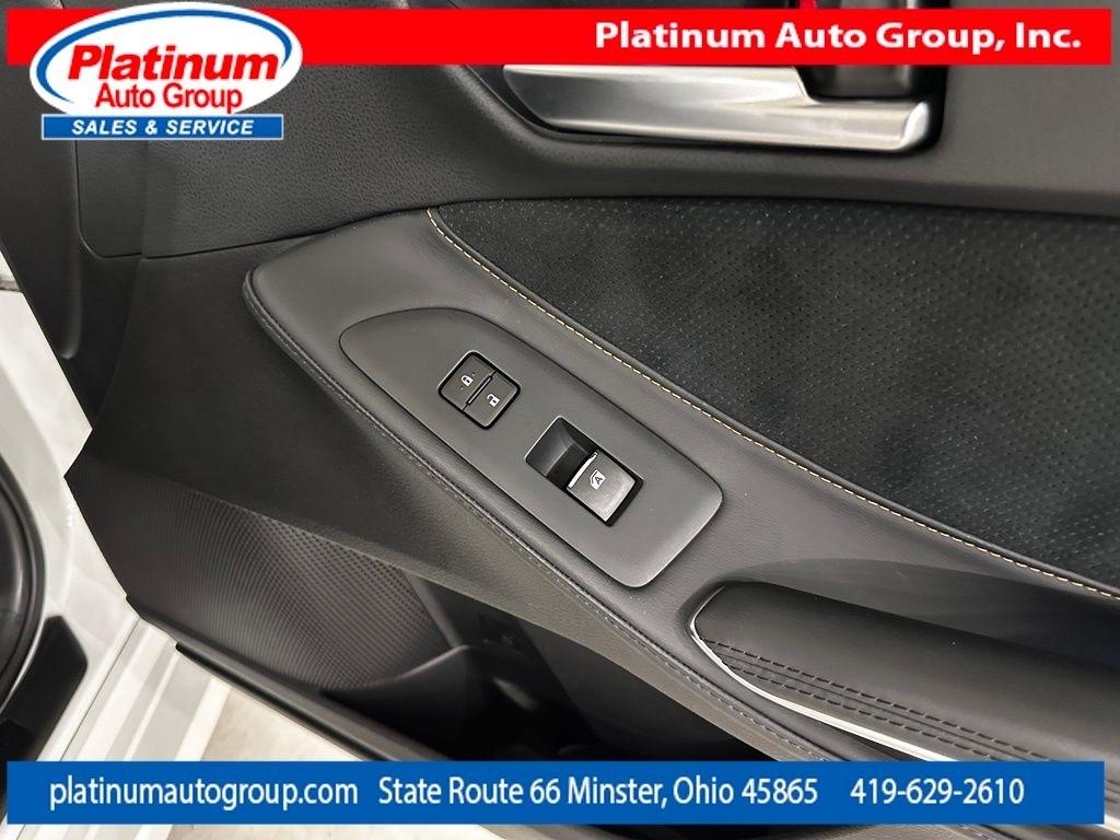 Toyota Avalon  2019