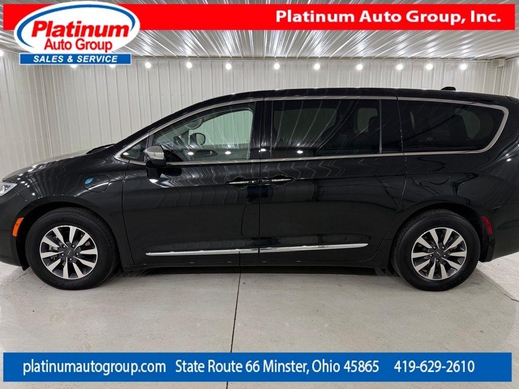 Chrysler Pacifica  2023