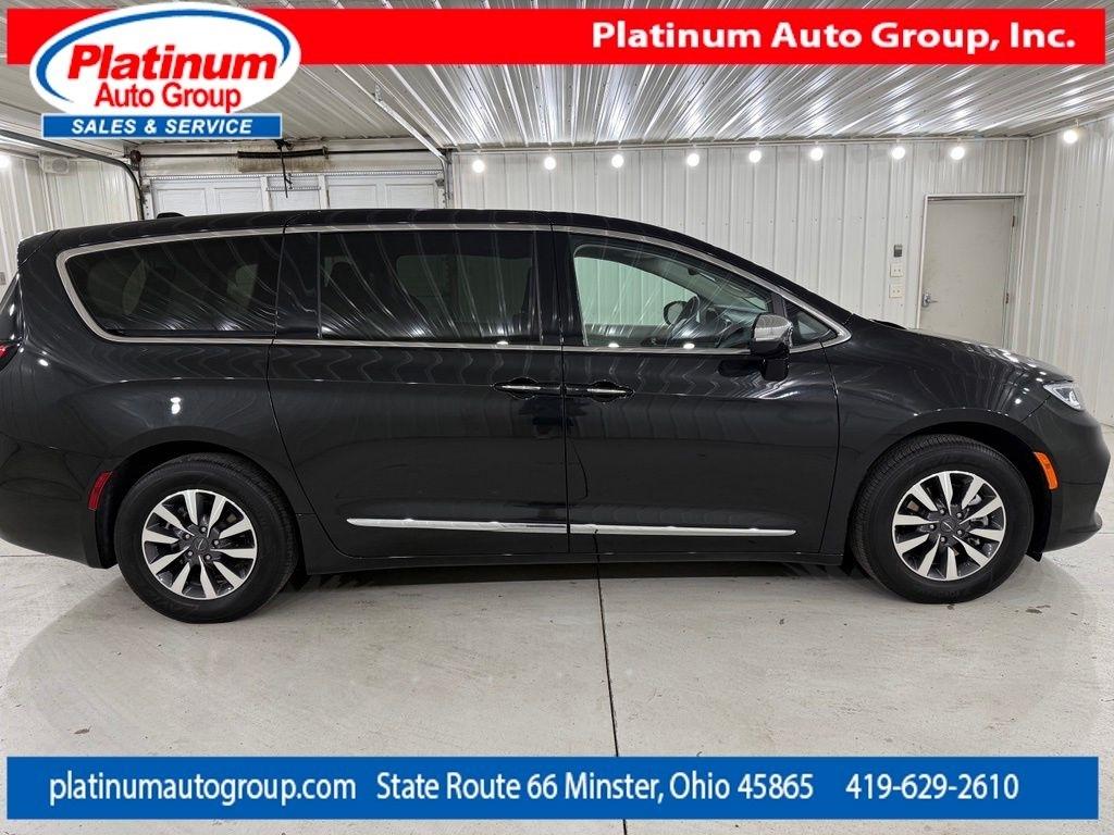 Chrysler Pacifica  2023