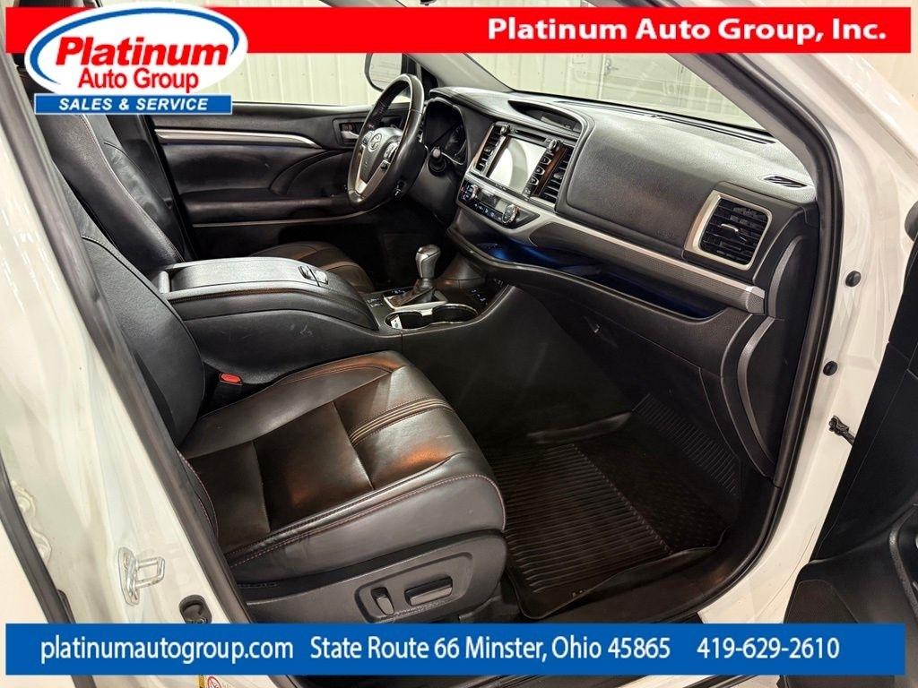 Toyota Highlander  2019