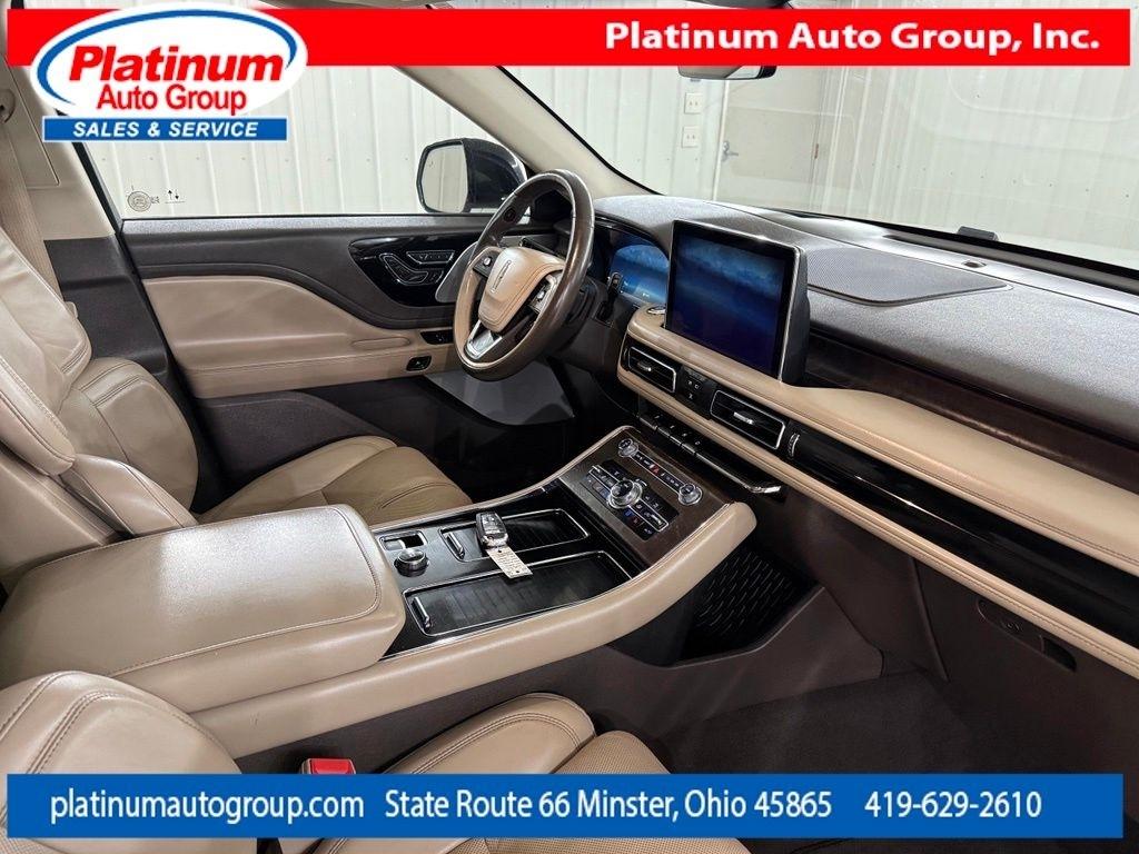 Lincoln Aviator  2020