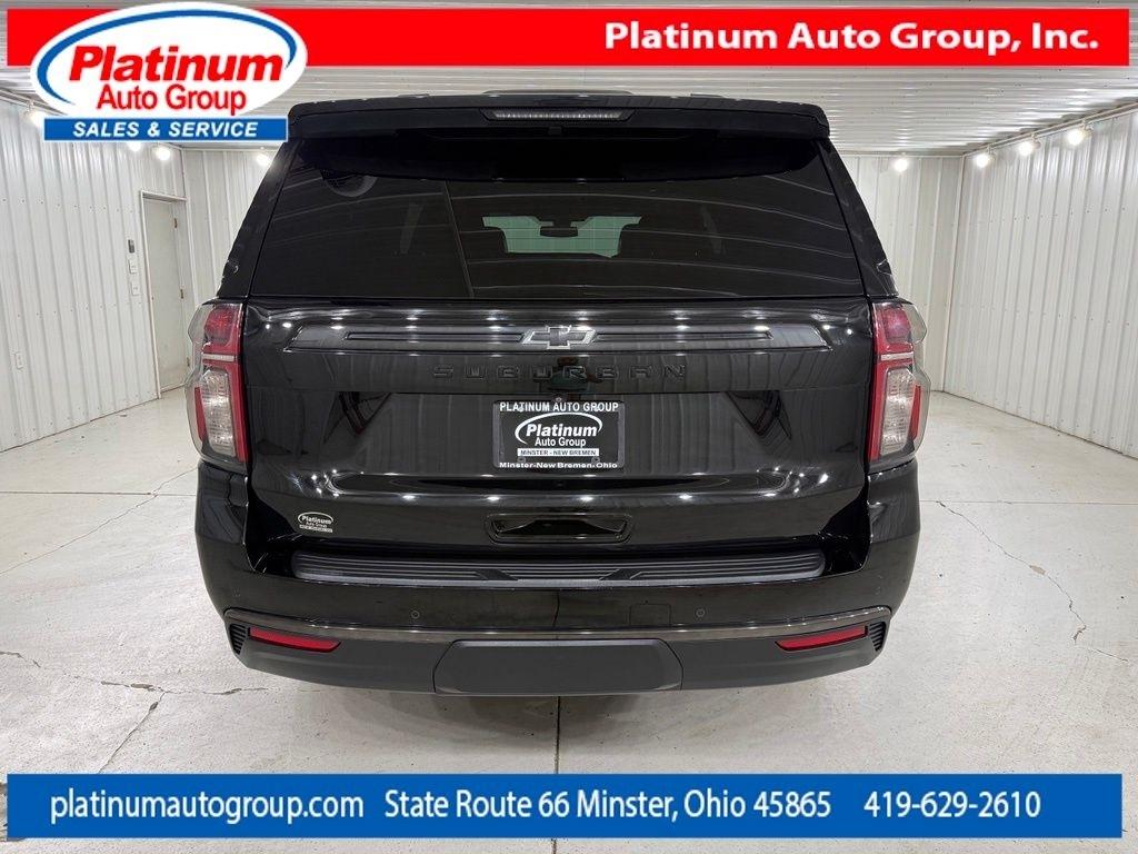 Chevrolet Suburban  2021