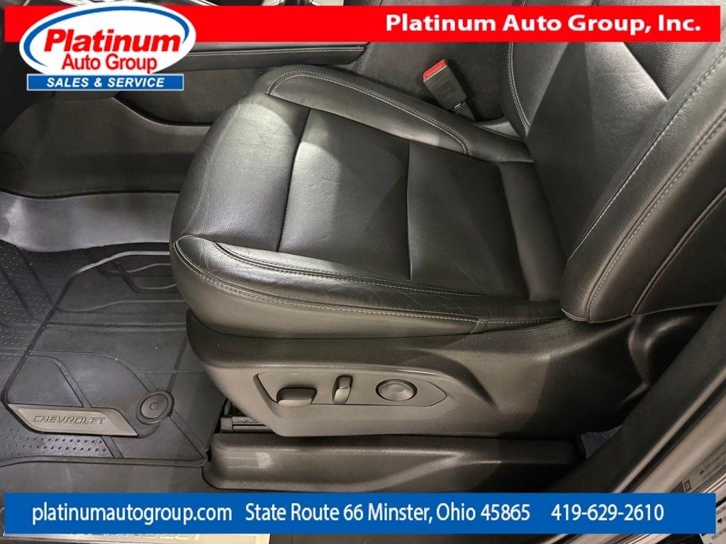 Chevrolet Suburban  2021