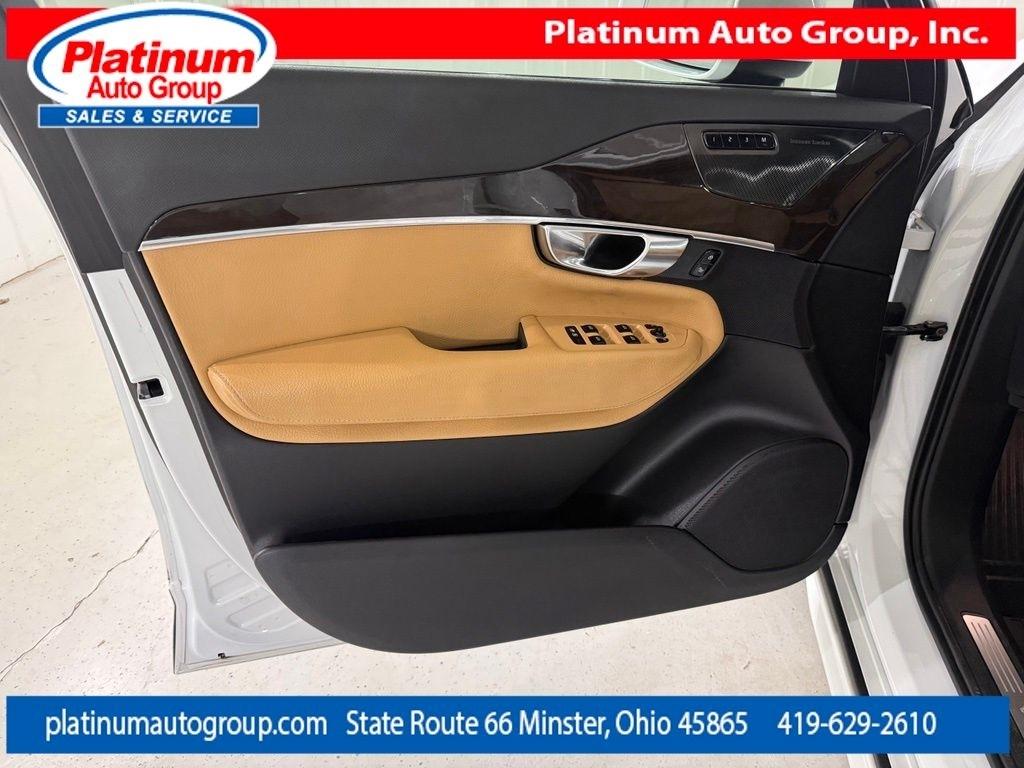 Volvo XC90  2019