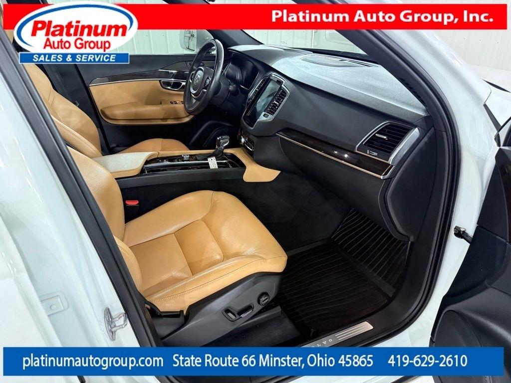 Volvo XC90  2019