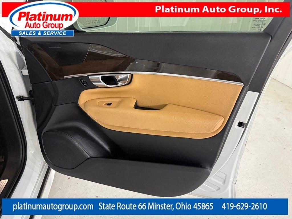 Volvo XC90  2019