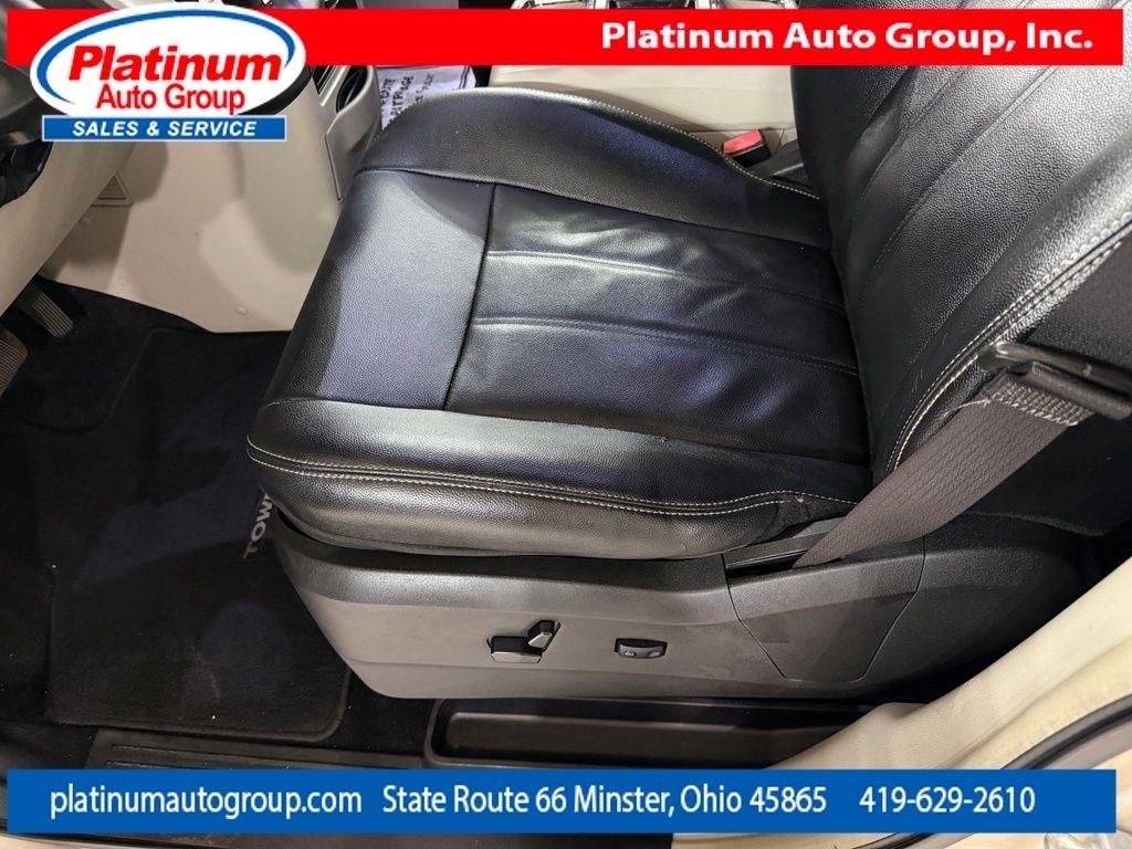 Chrysler Town & Country  2014