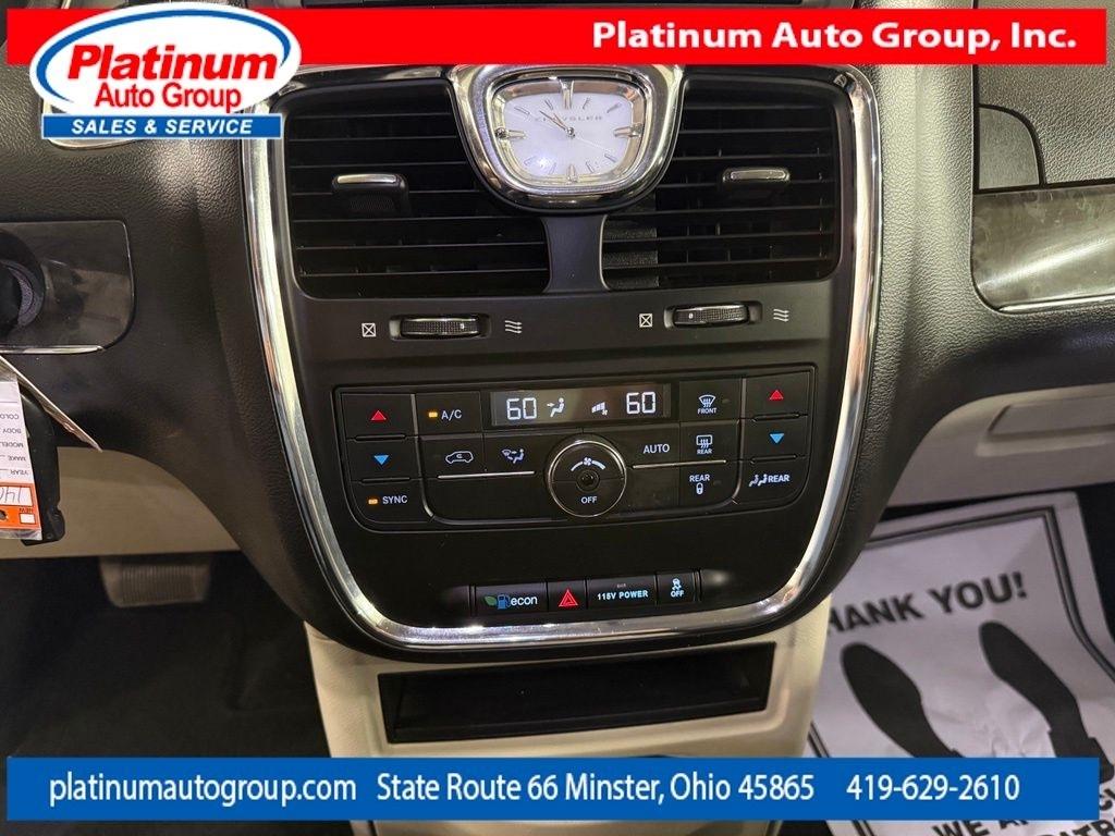 Chrysler Town & Country  2014