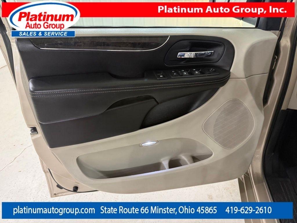 Chrysler Town & Country  2014