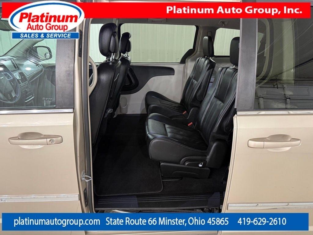 Chrysler Town & Country  2014
