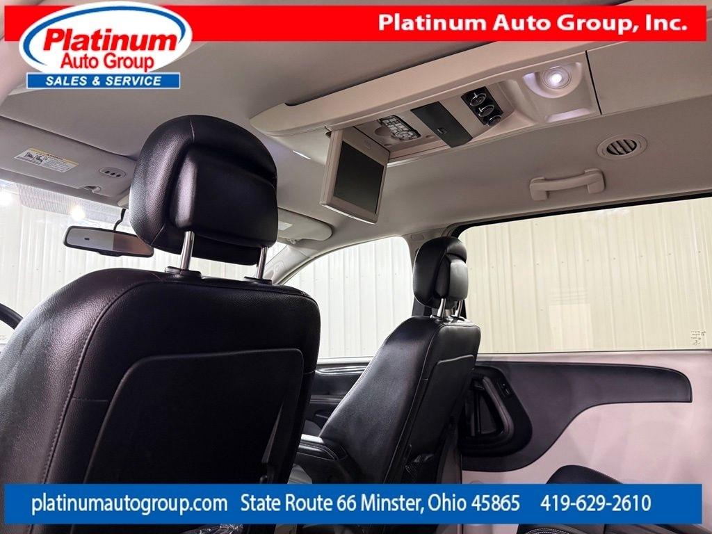 Chrysler Town & Country  2014