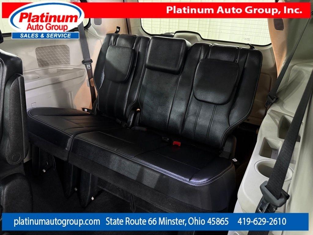 Chrysler Town & Country  2014