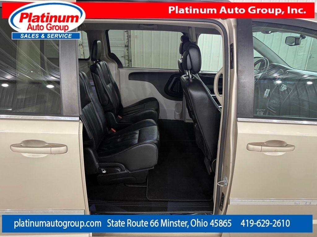 Chrysler Town & Country  2014