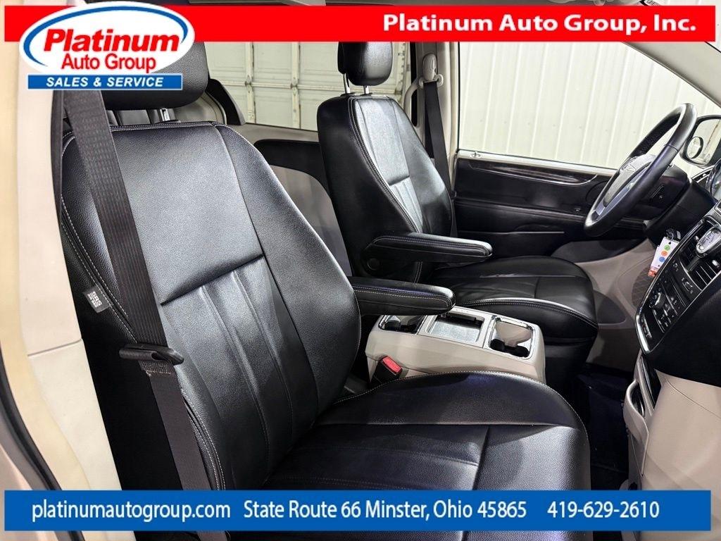Chrysler Town & Country  2014
