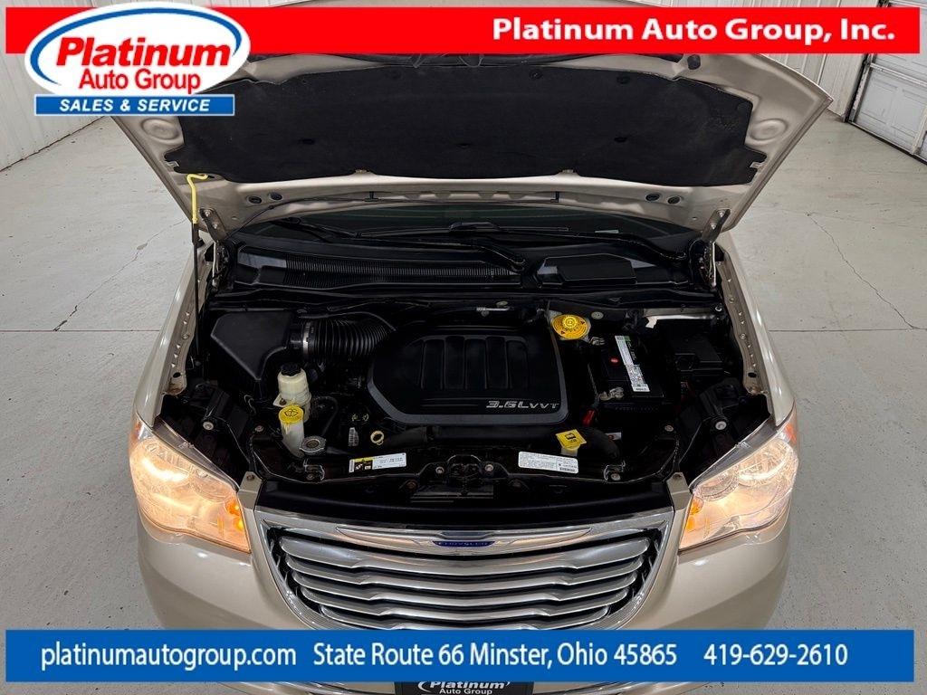 Chrysler Town & Country  2014