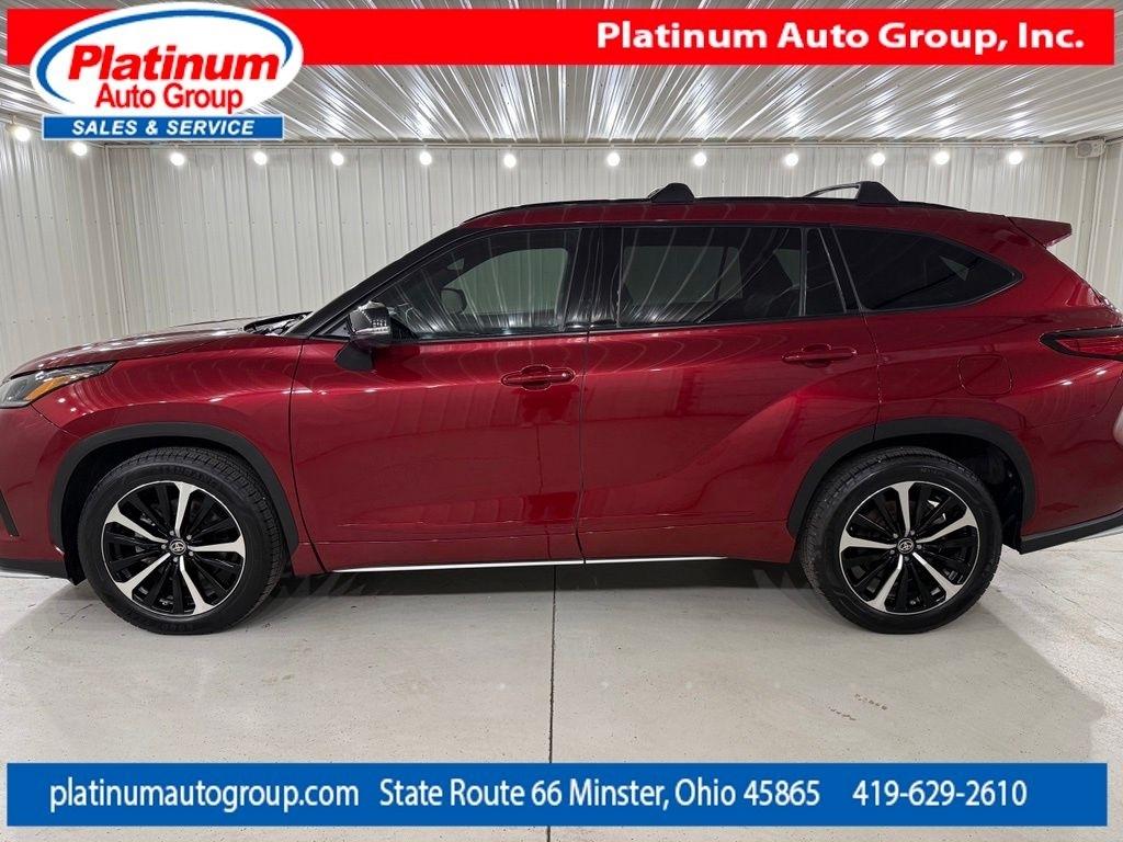 Toyota Highlander  2021