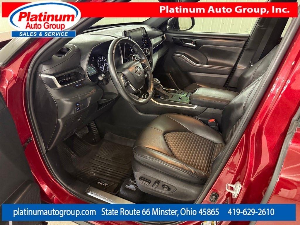Toyota Highlander  2021
