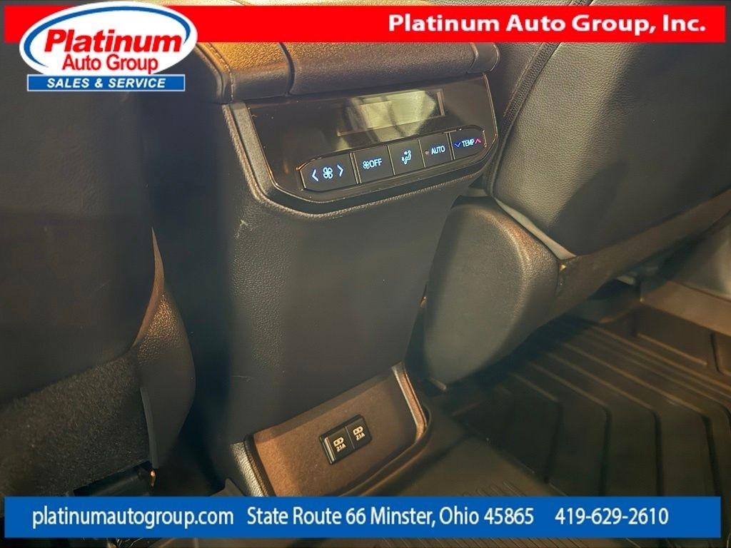 Toyota Highlander  2021