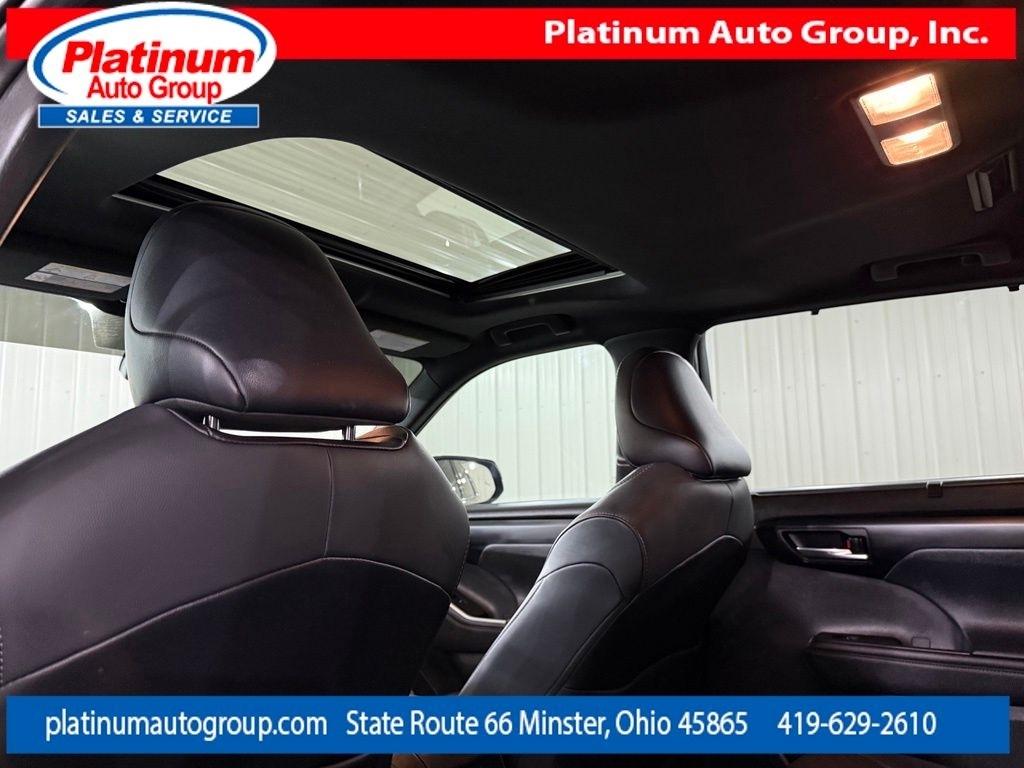 Toyota Highlander  2021