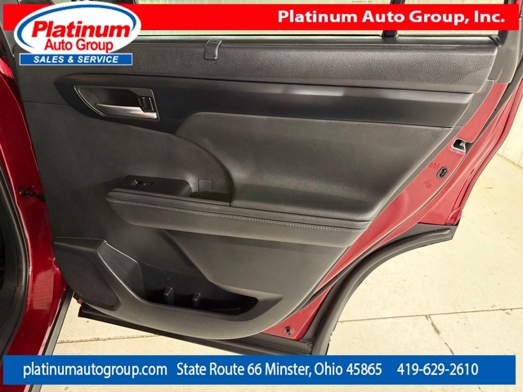 Toyota Highlander  2021