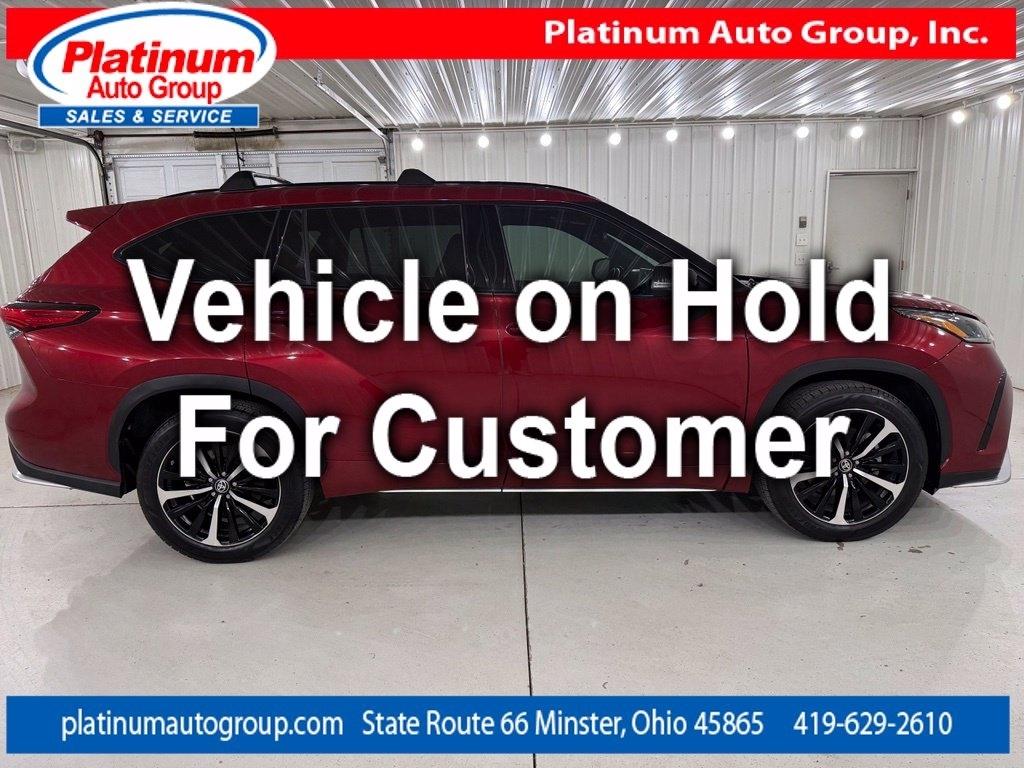 Toyota Highlander  2021