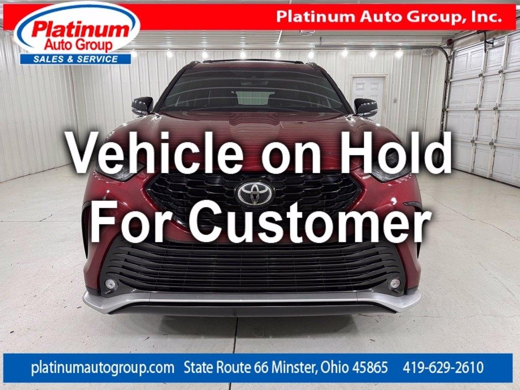 Toyota Highlander  2021