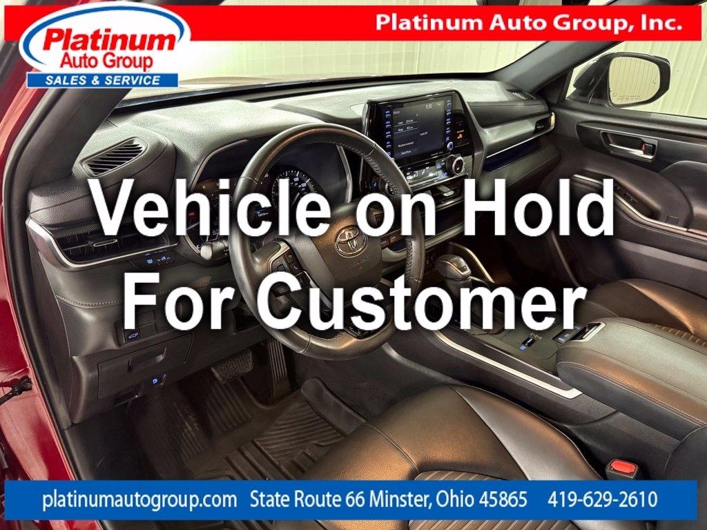 Toyota Highlander  2021