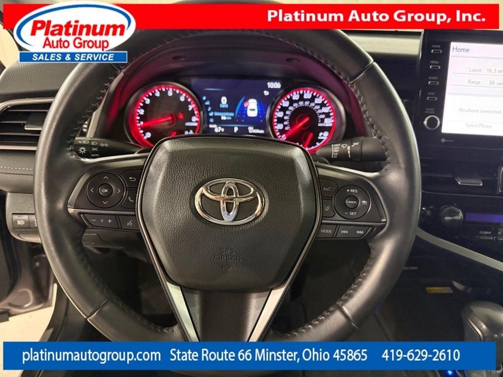 Toyota Camry  2022