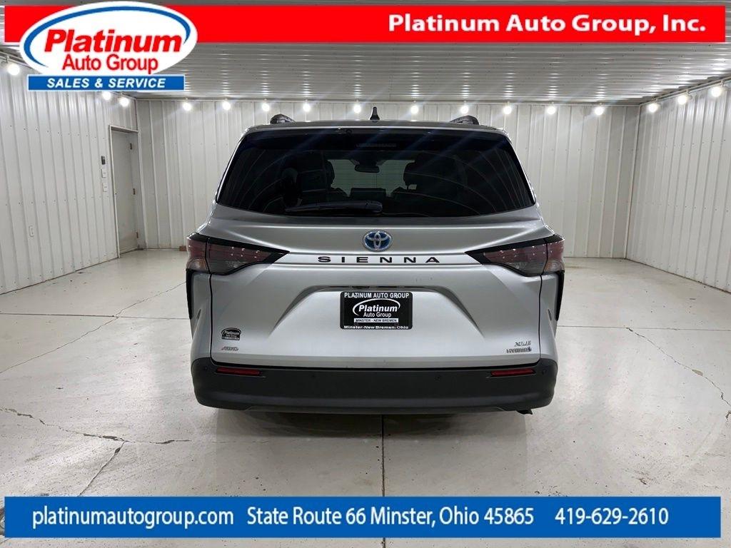 Toyota Sienna  2023