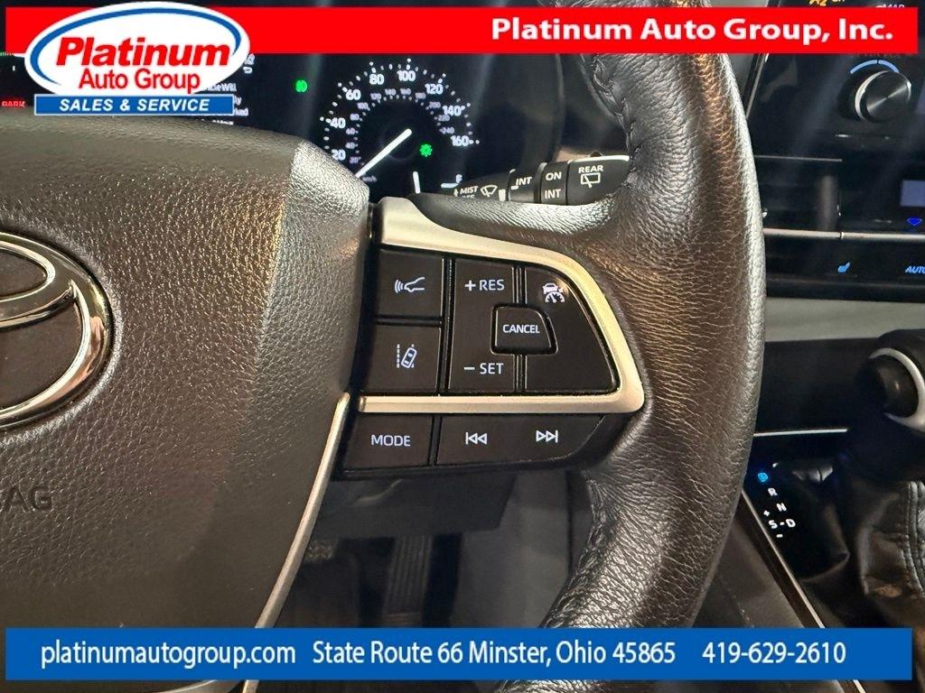 Toyota Sienna  2023